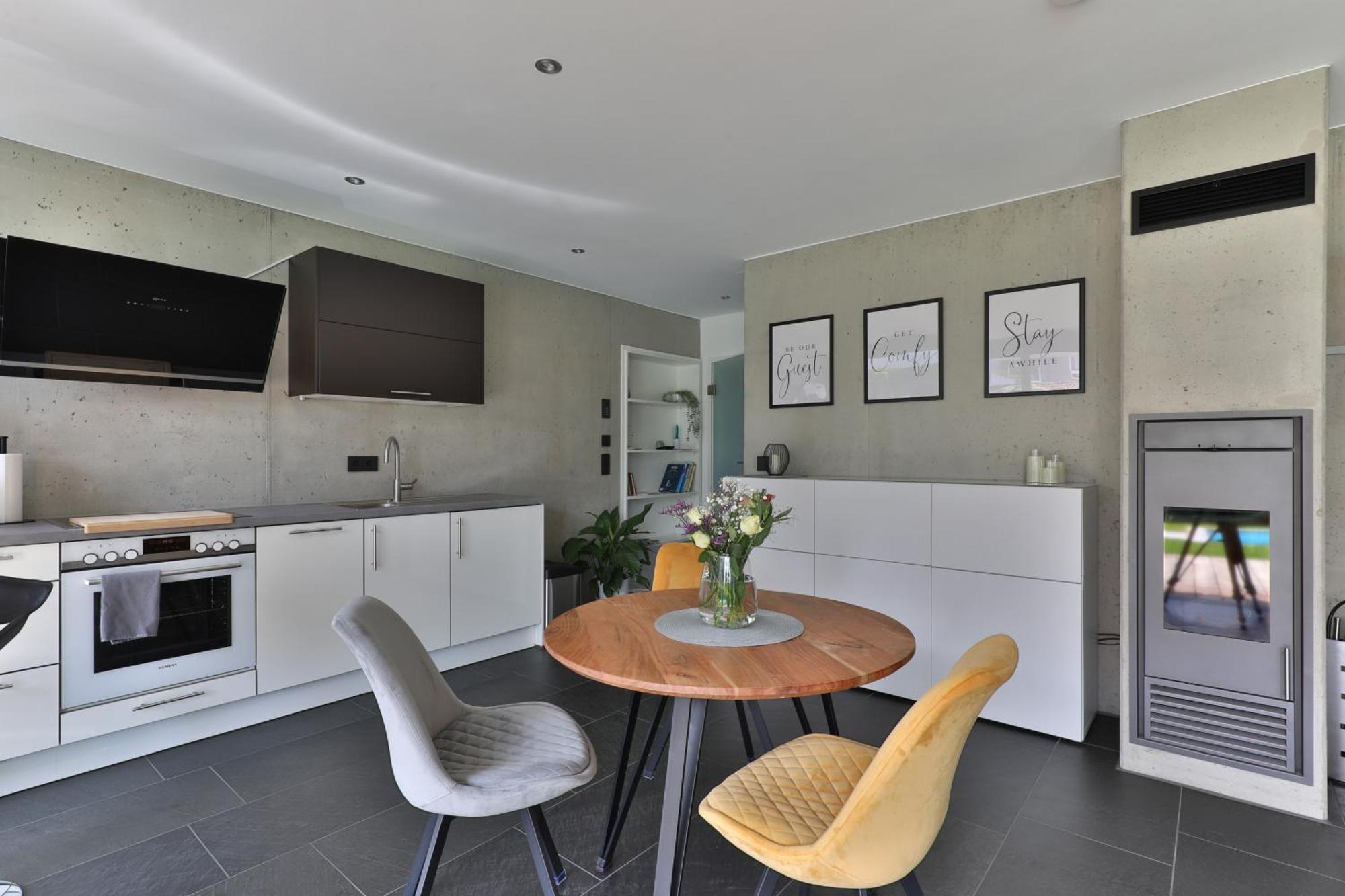 Modernes Studio-Apartment Герстхофен Экстерьер фото